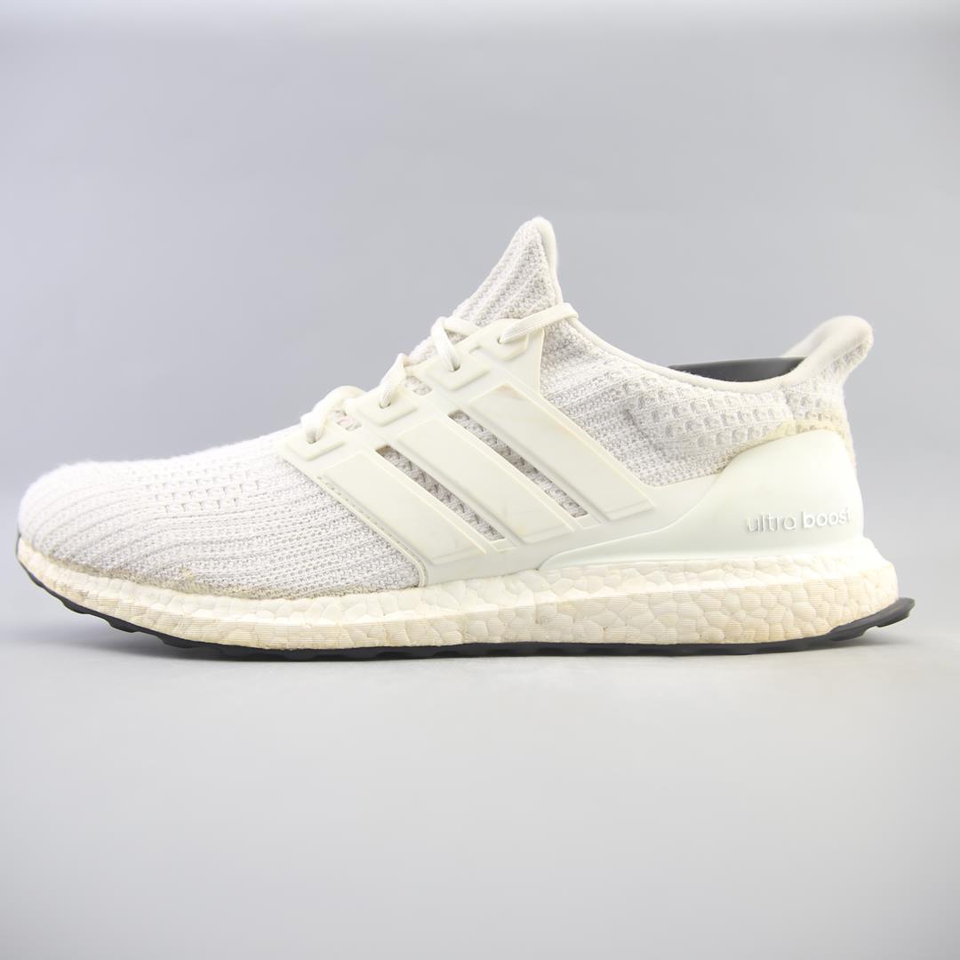 ADIDAS ULTRA BOOST