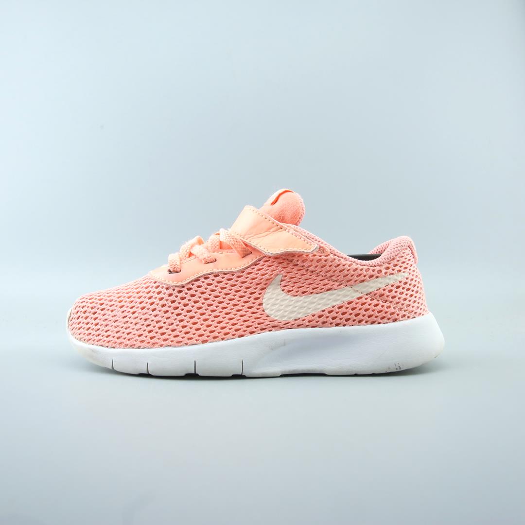 NIKE TANJUN