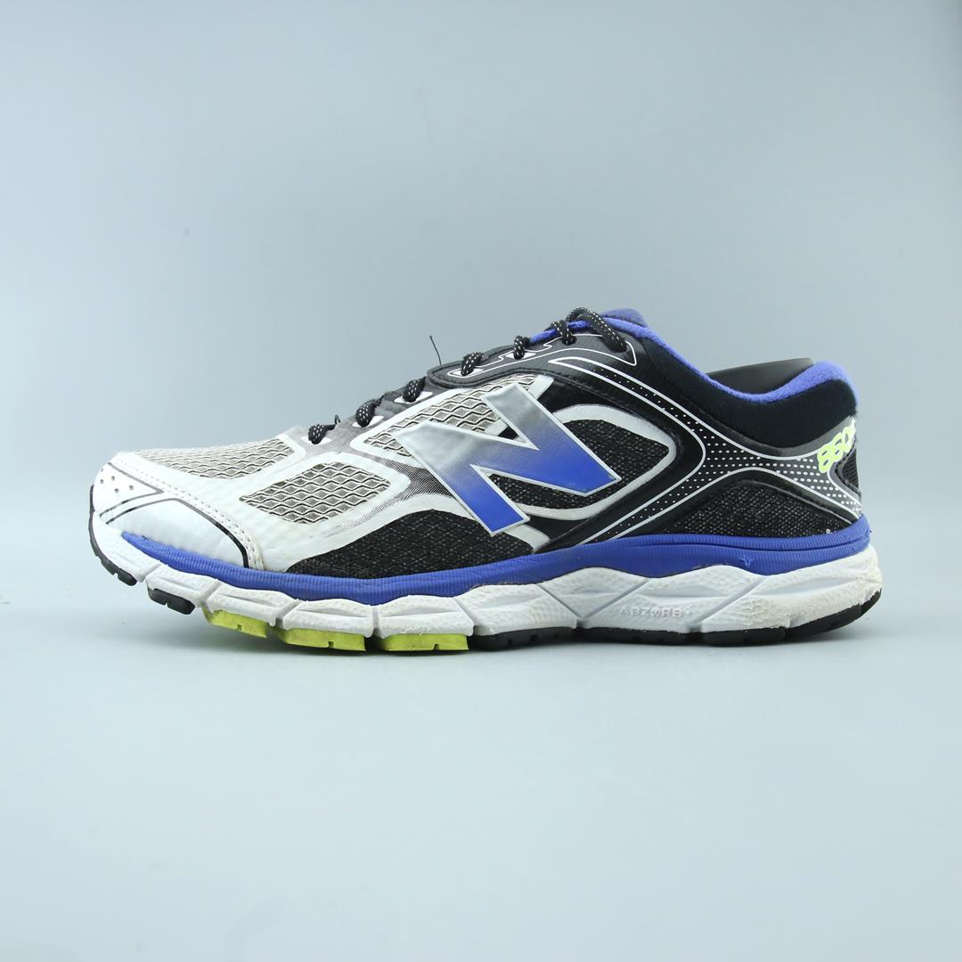 NEW BALANCE 860V6
