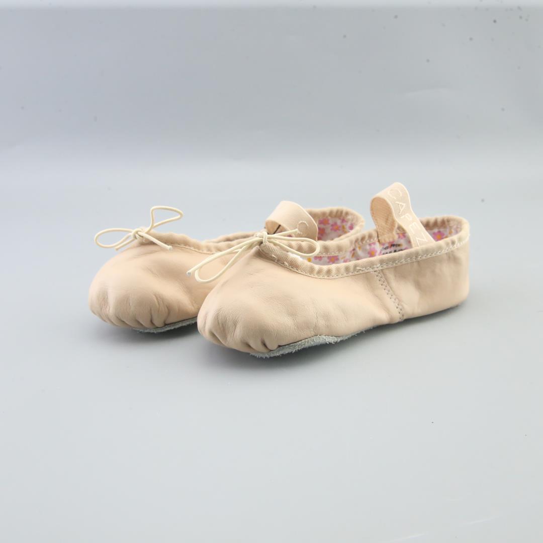 CAPEZIO .