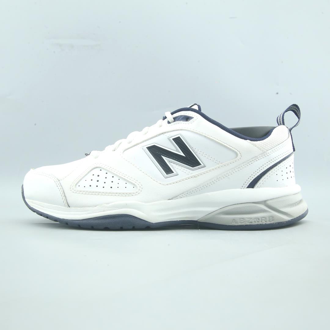 NEW BALANCE 623 V3