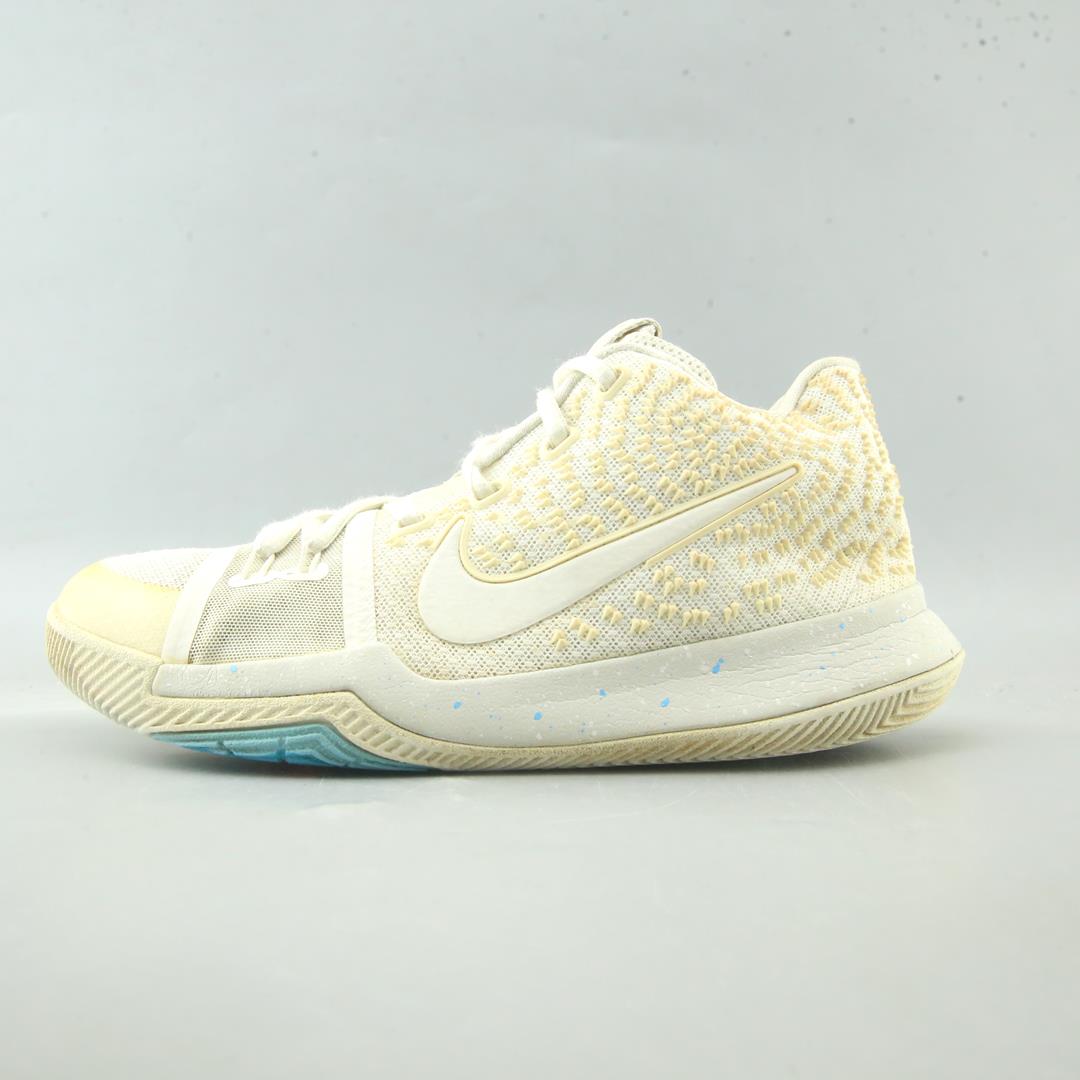 NIKE KYRIE 3