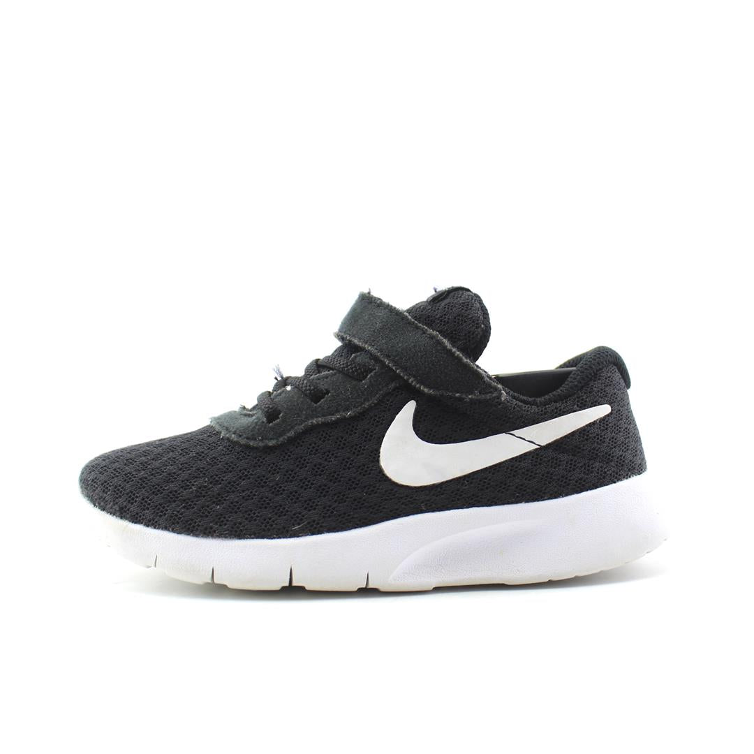 NIKE TANJUN