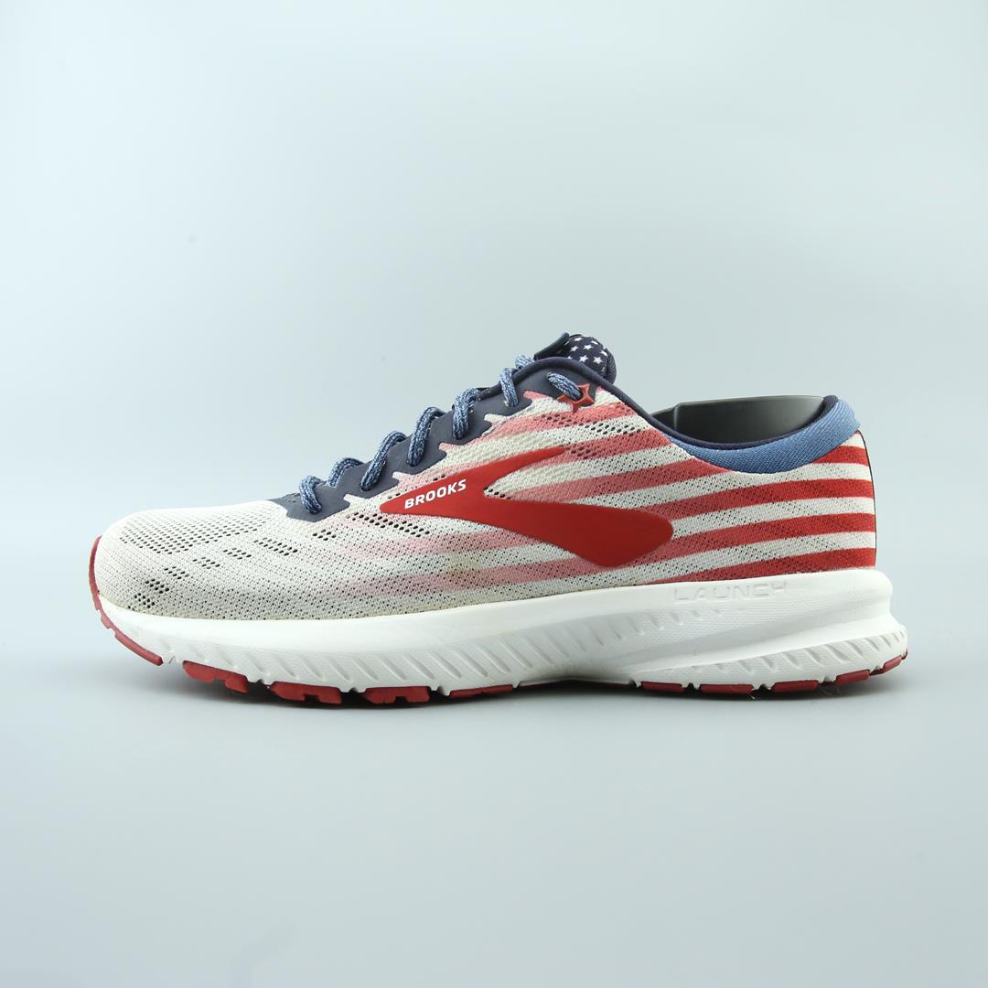 BROOKS LAUNCH 6