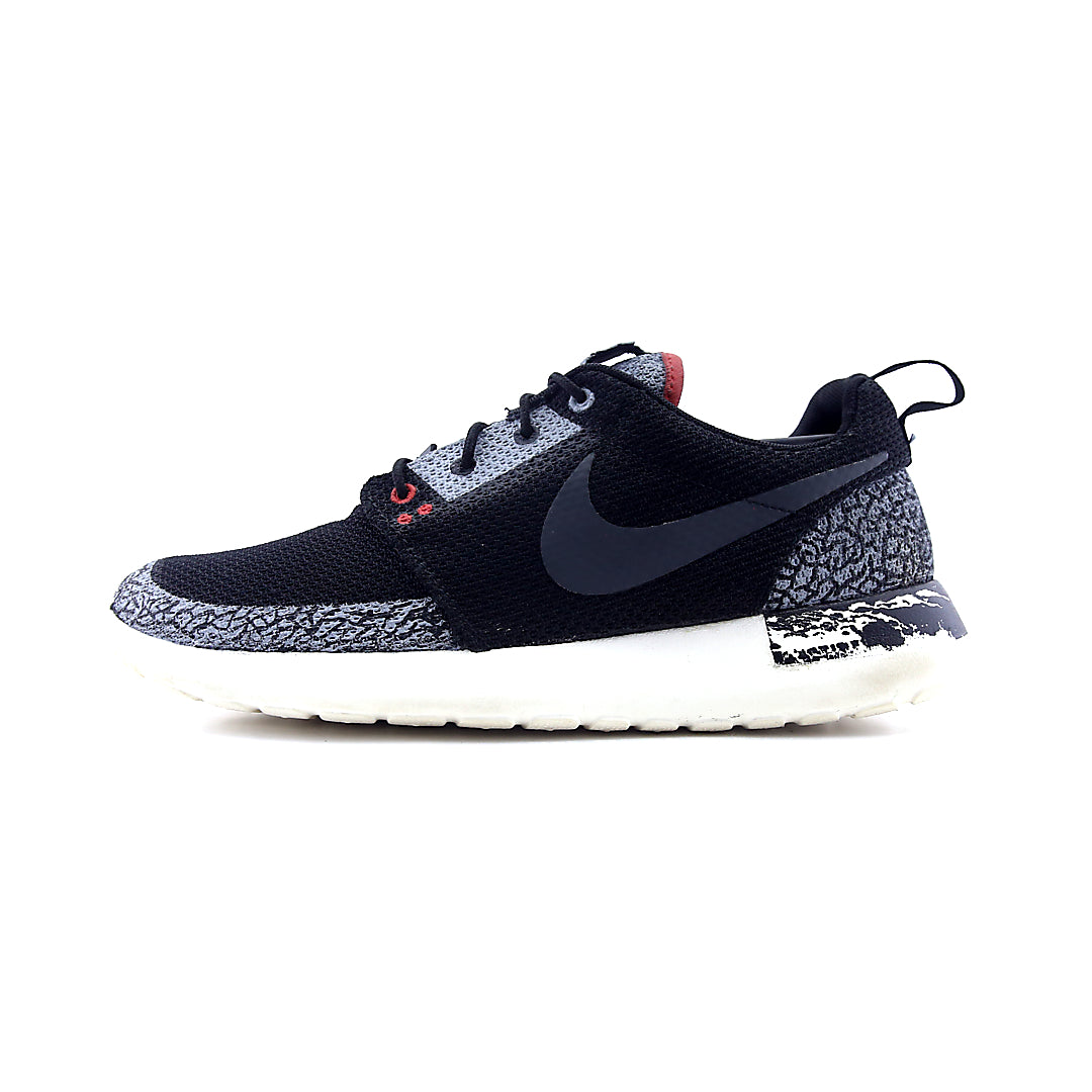 NIKE ROSHE RUN