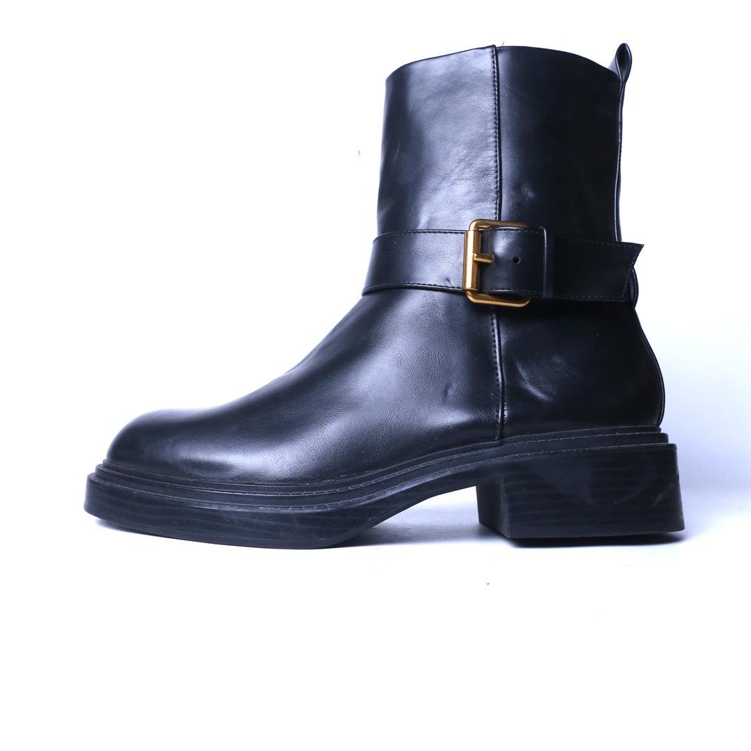 ZARA. CHELSEA