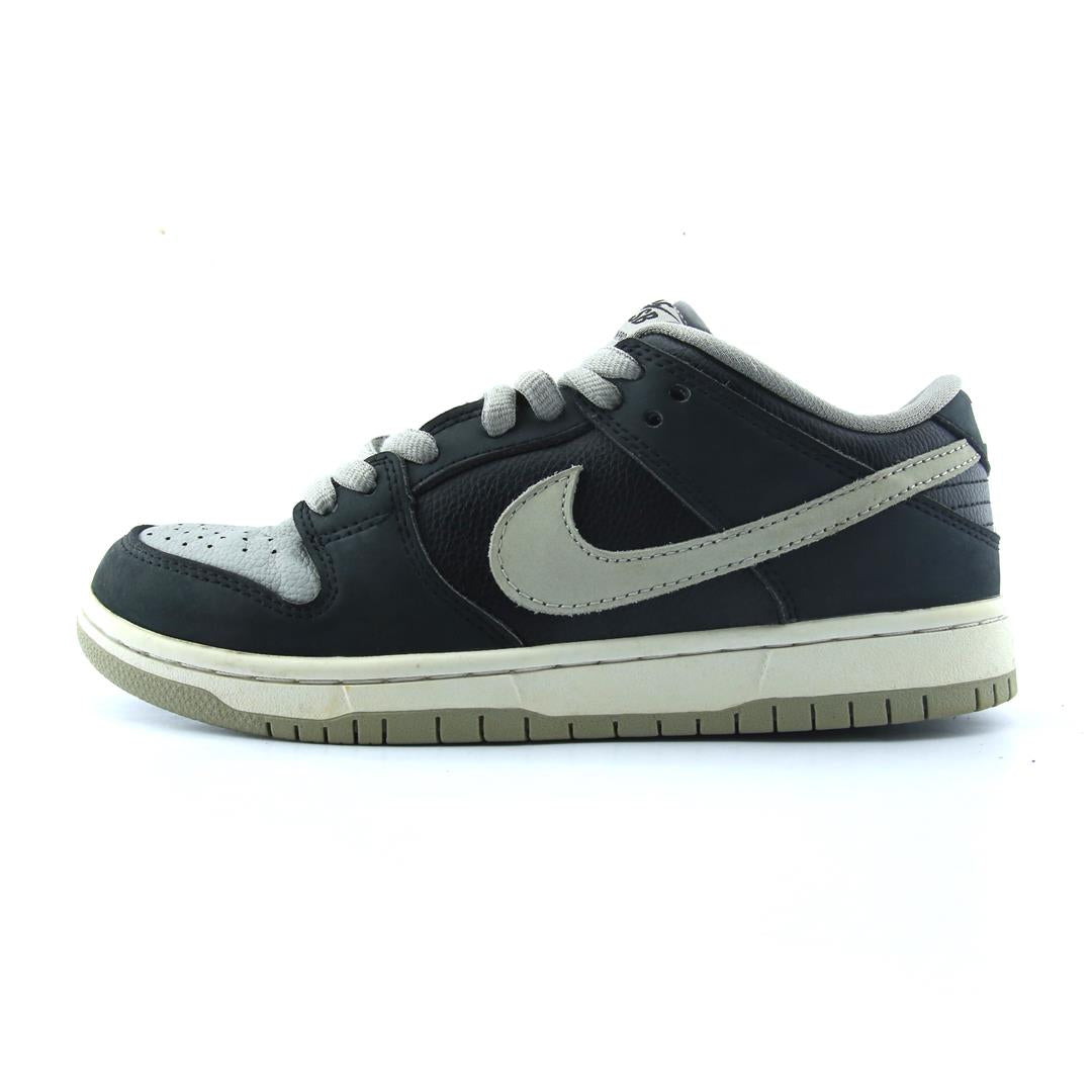 NIKE SB DUNK LOW