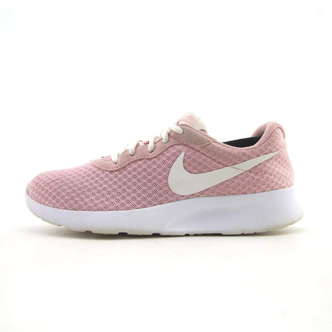 NIKE TANJUN