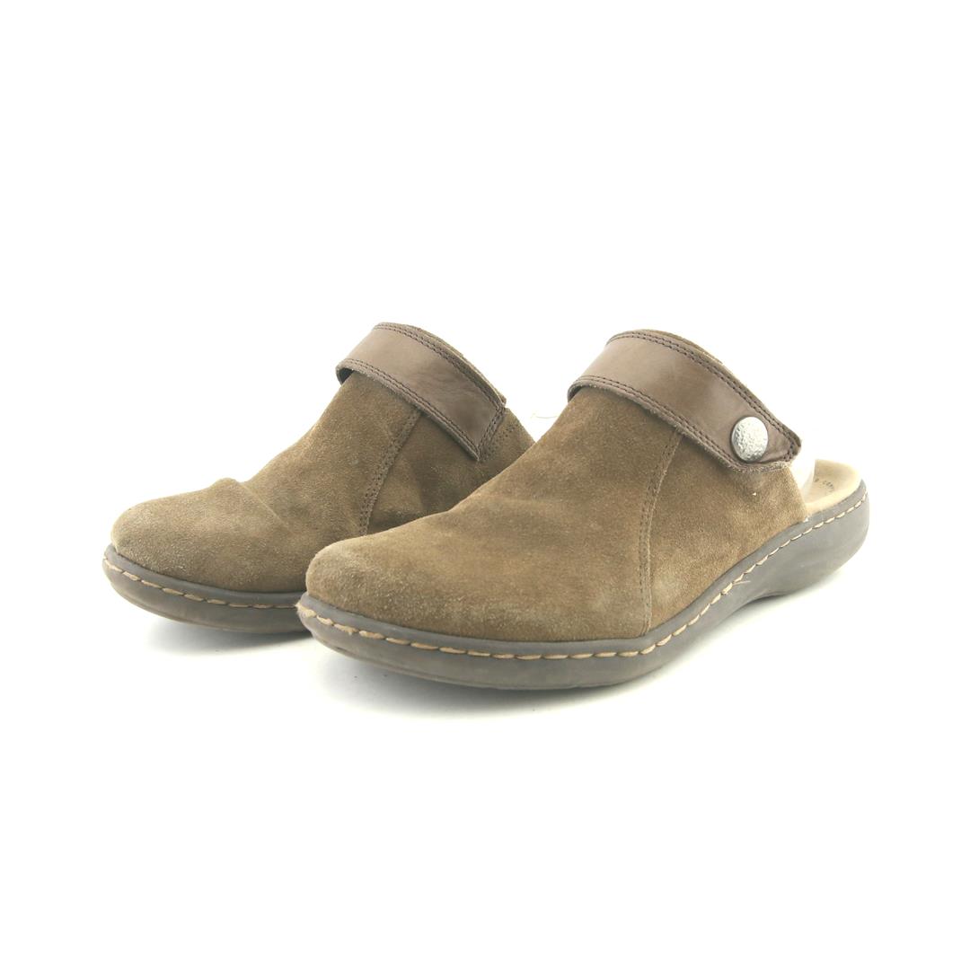 CLARKS COLLECTION