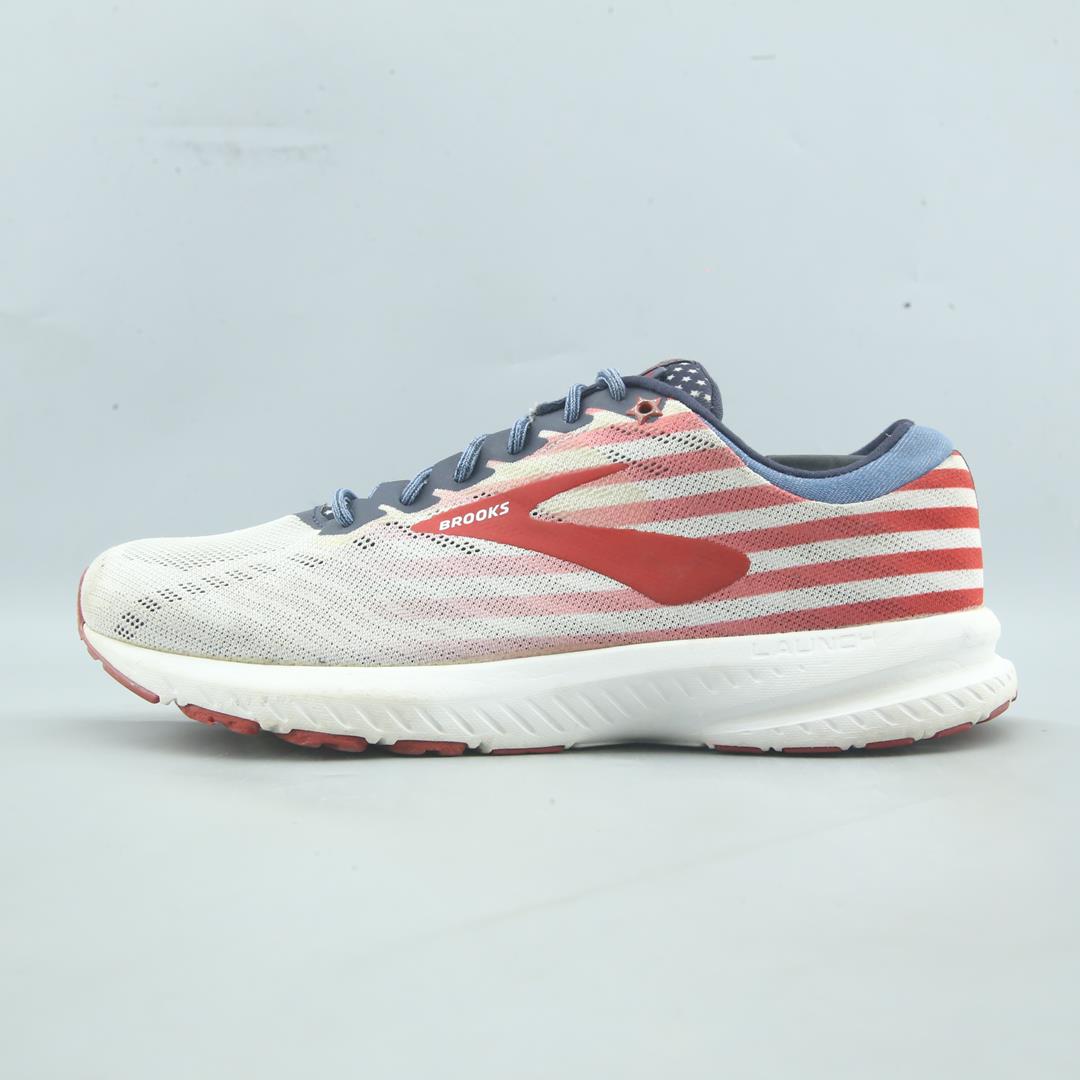 BROOKS LAUNCH 6