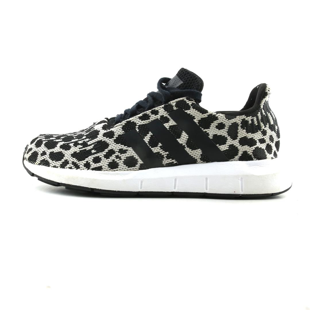 ADIDAS SWIFT RUN