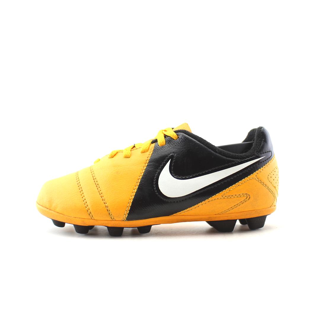 NIKE ENGANCHE III FG ATOMIC