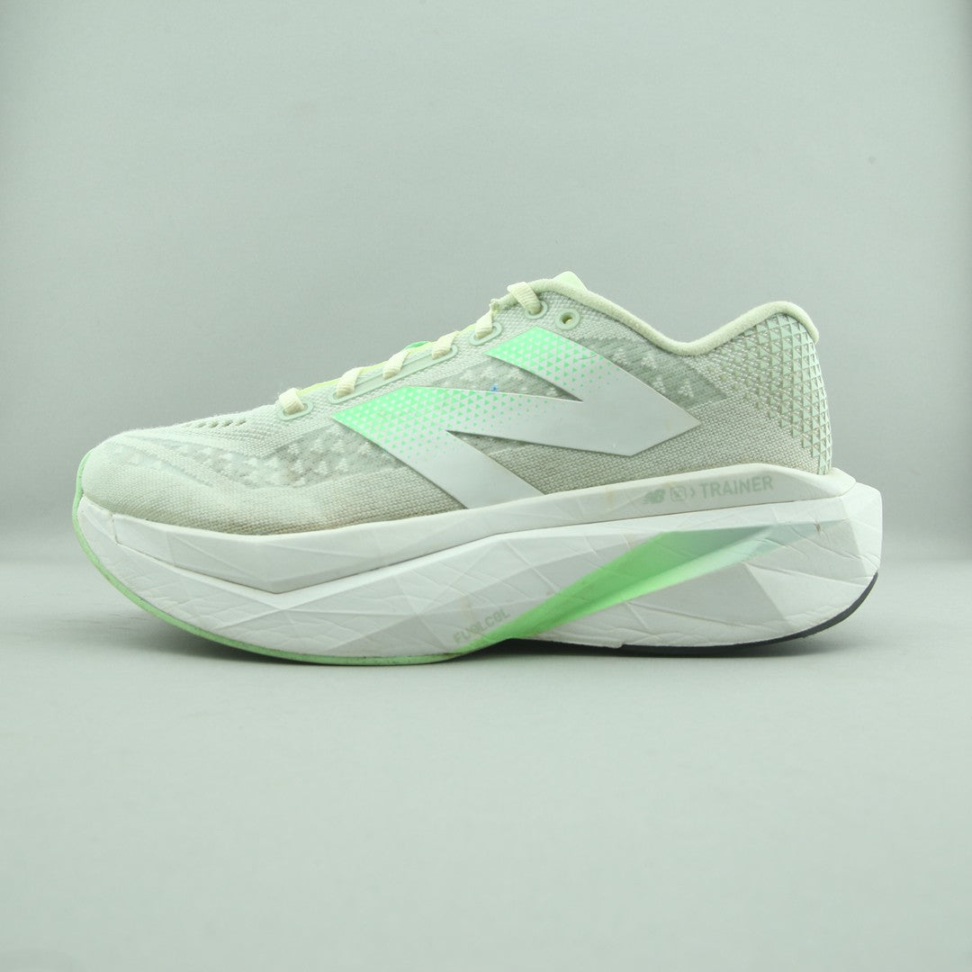 NEW BALANCE FUELCELL SUPERCOMP TRAINER V3