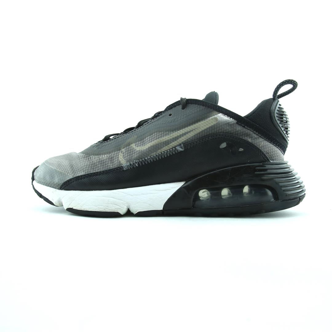 NIKE AIR MAX 2090