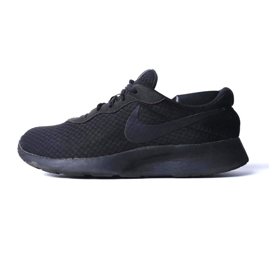 NIKE TANJUN