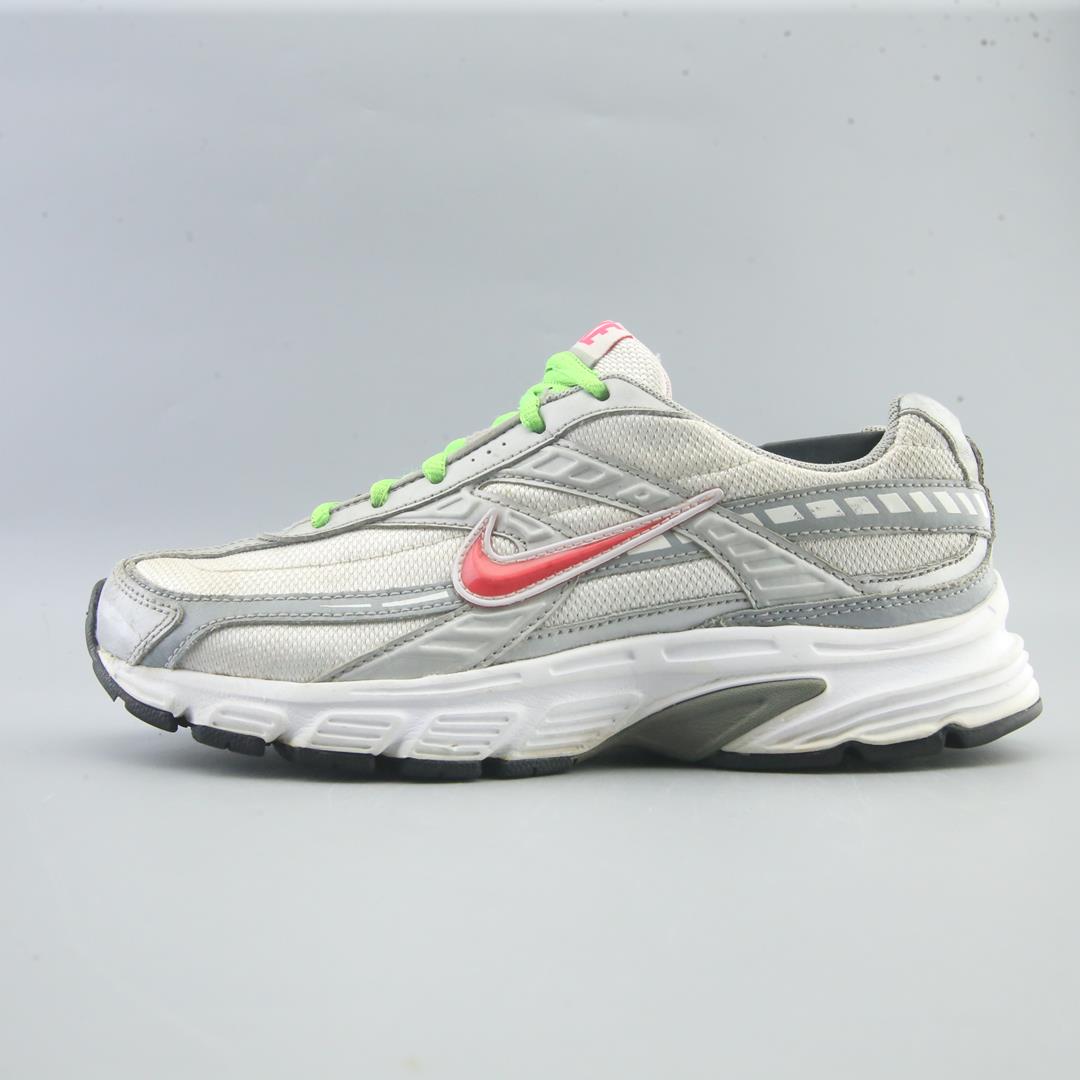 NIKE INITIATOR