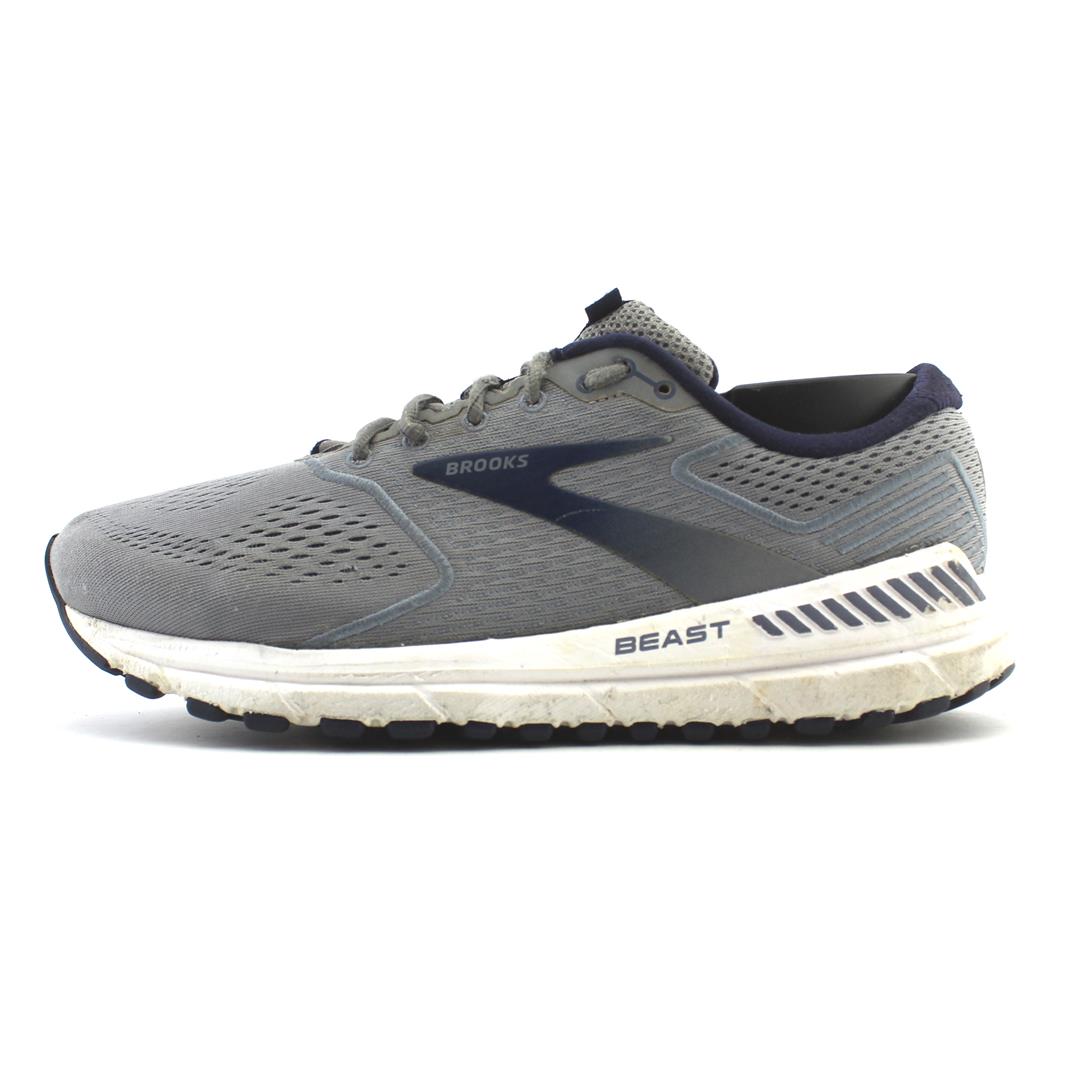 BROOKS BEAST 20