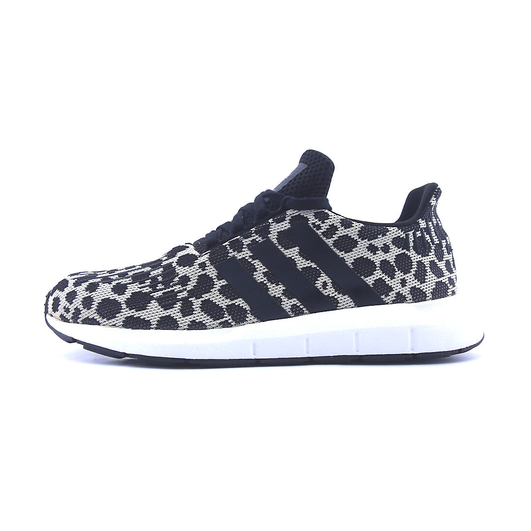 ADIDAS SWIFT RUN