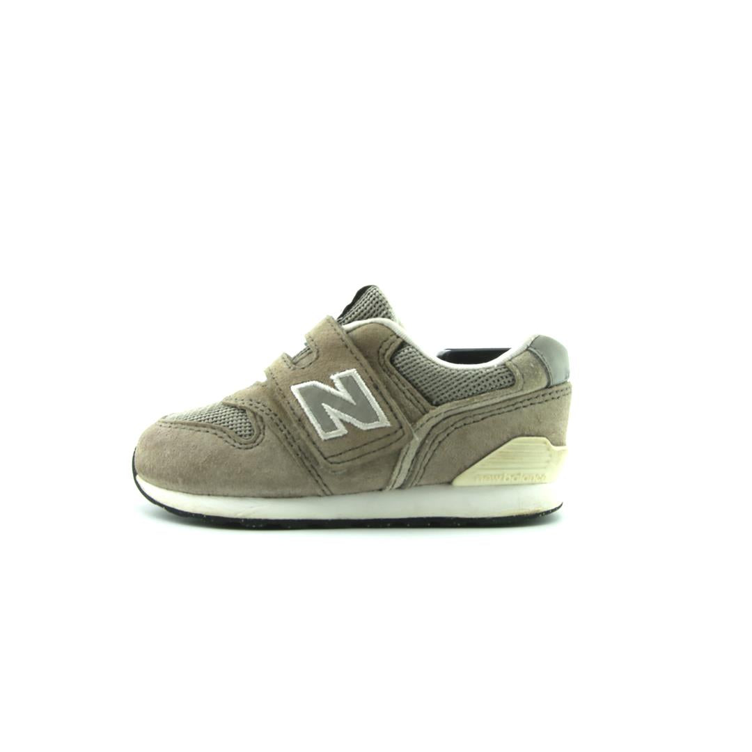 NEW BALANCE 996