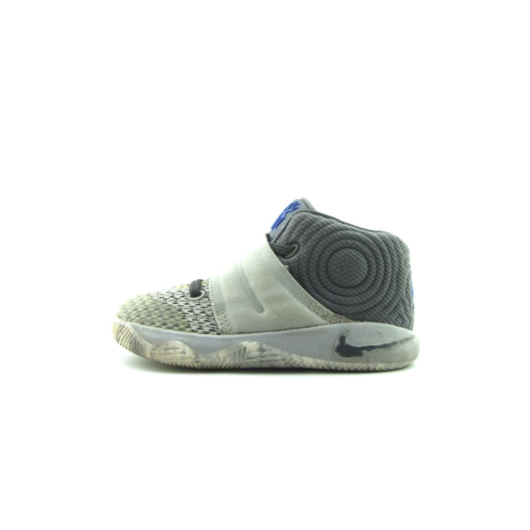 NIKE KYRIE 2