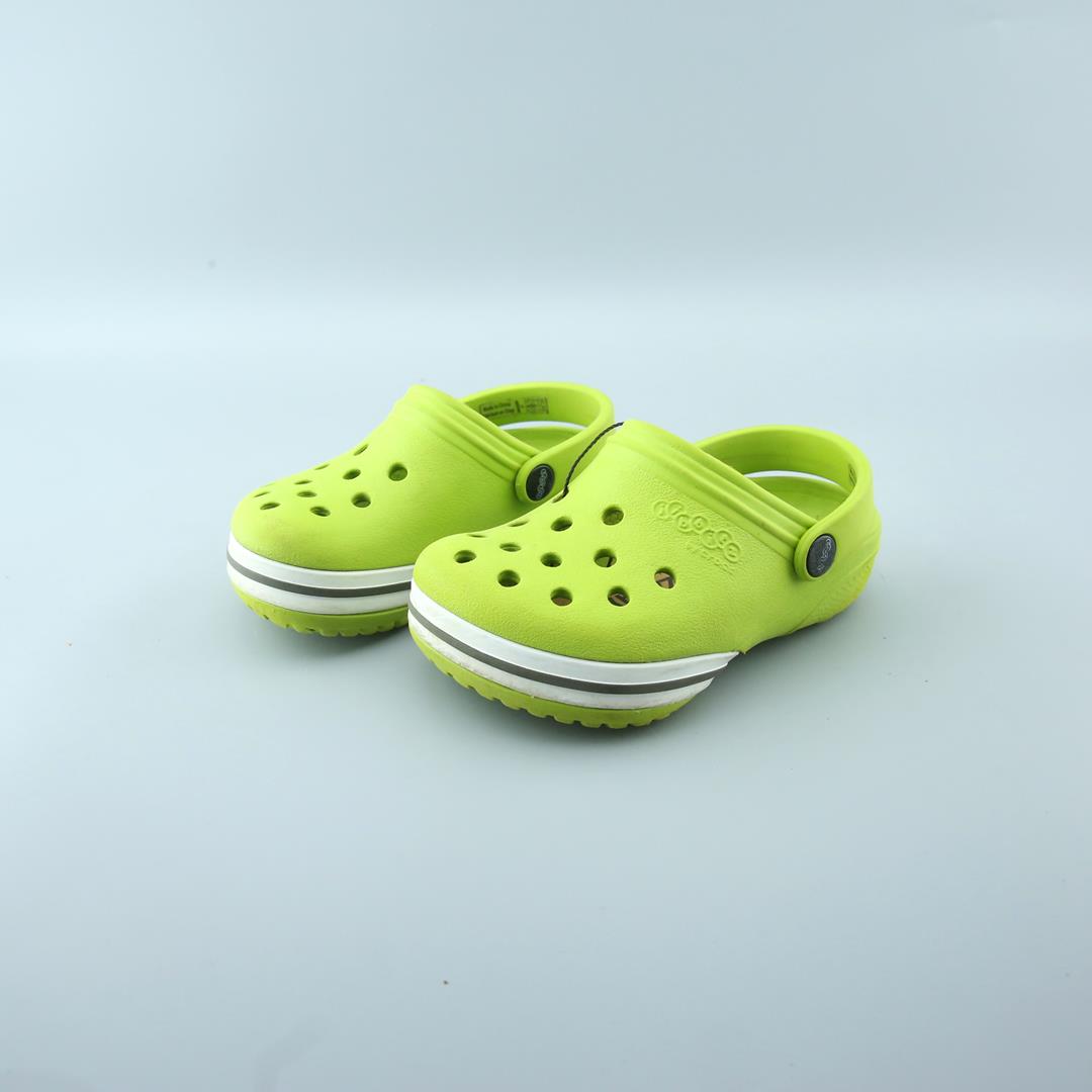 CROCS .