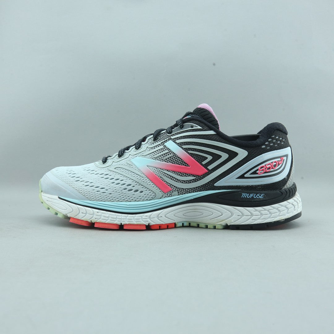 NEW BALANCE 880V7