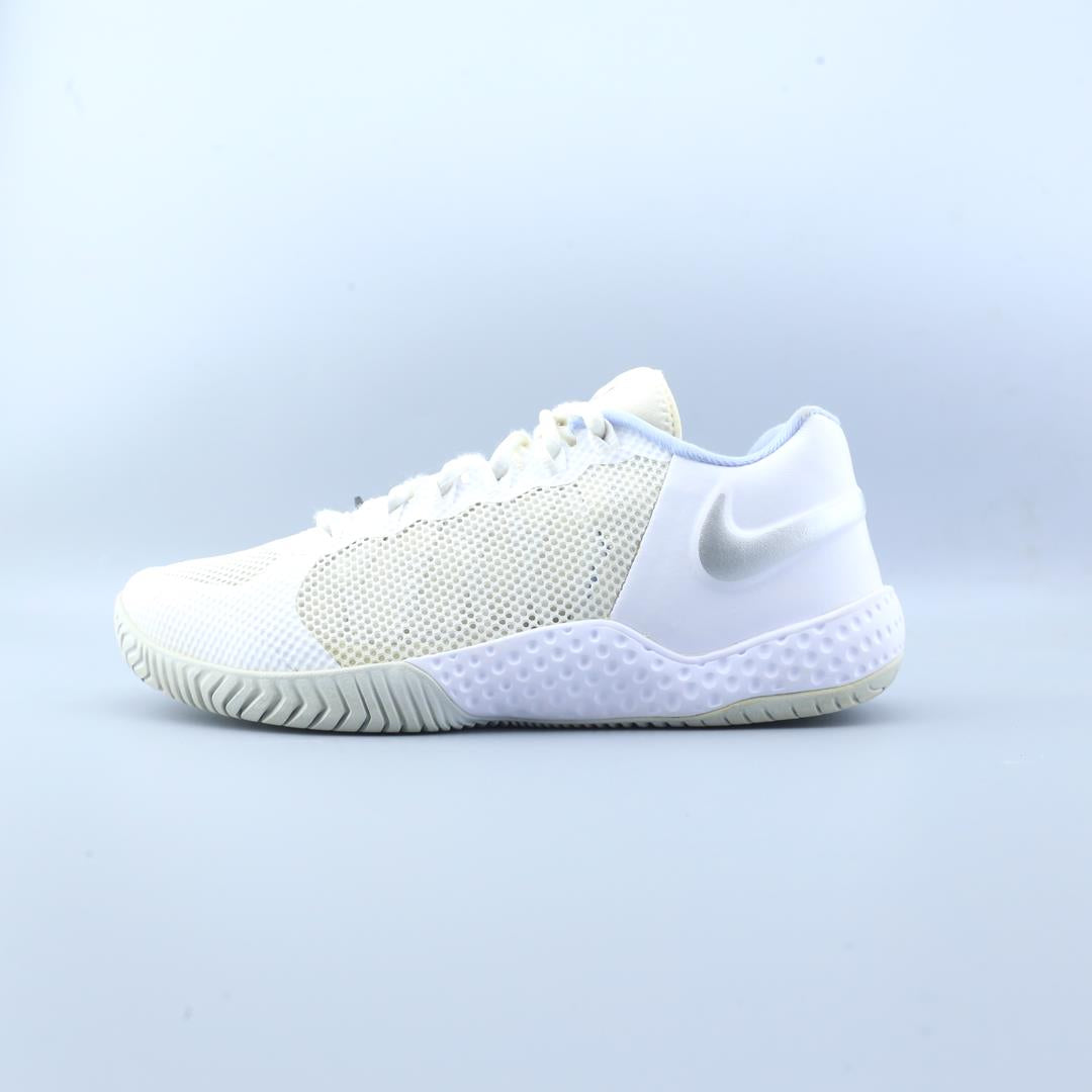 NIKE COURT FLARE 2