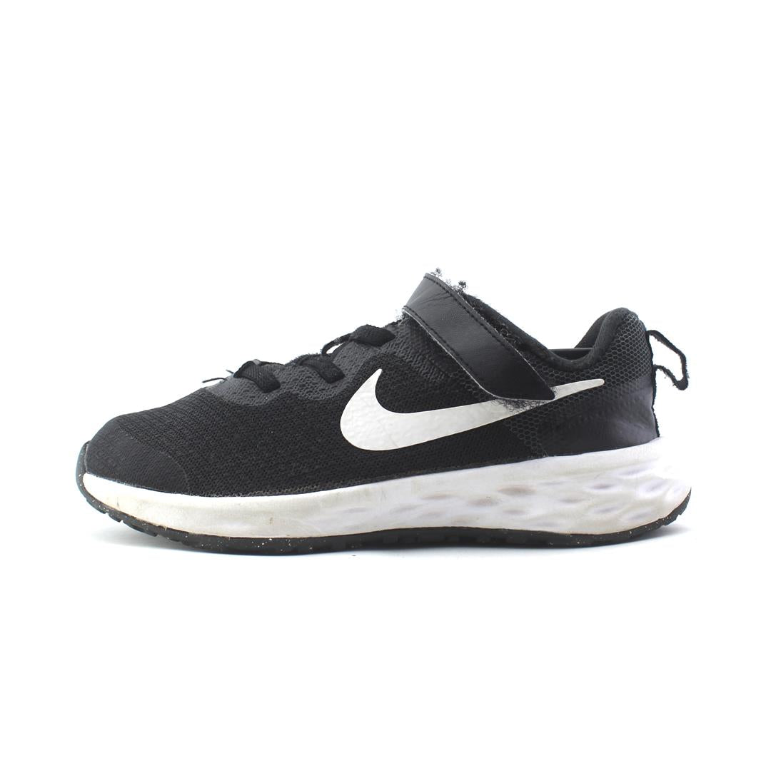 NIKE REVOLUTION 6