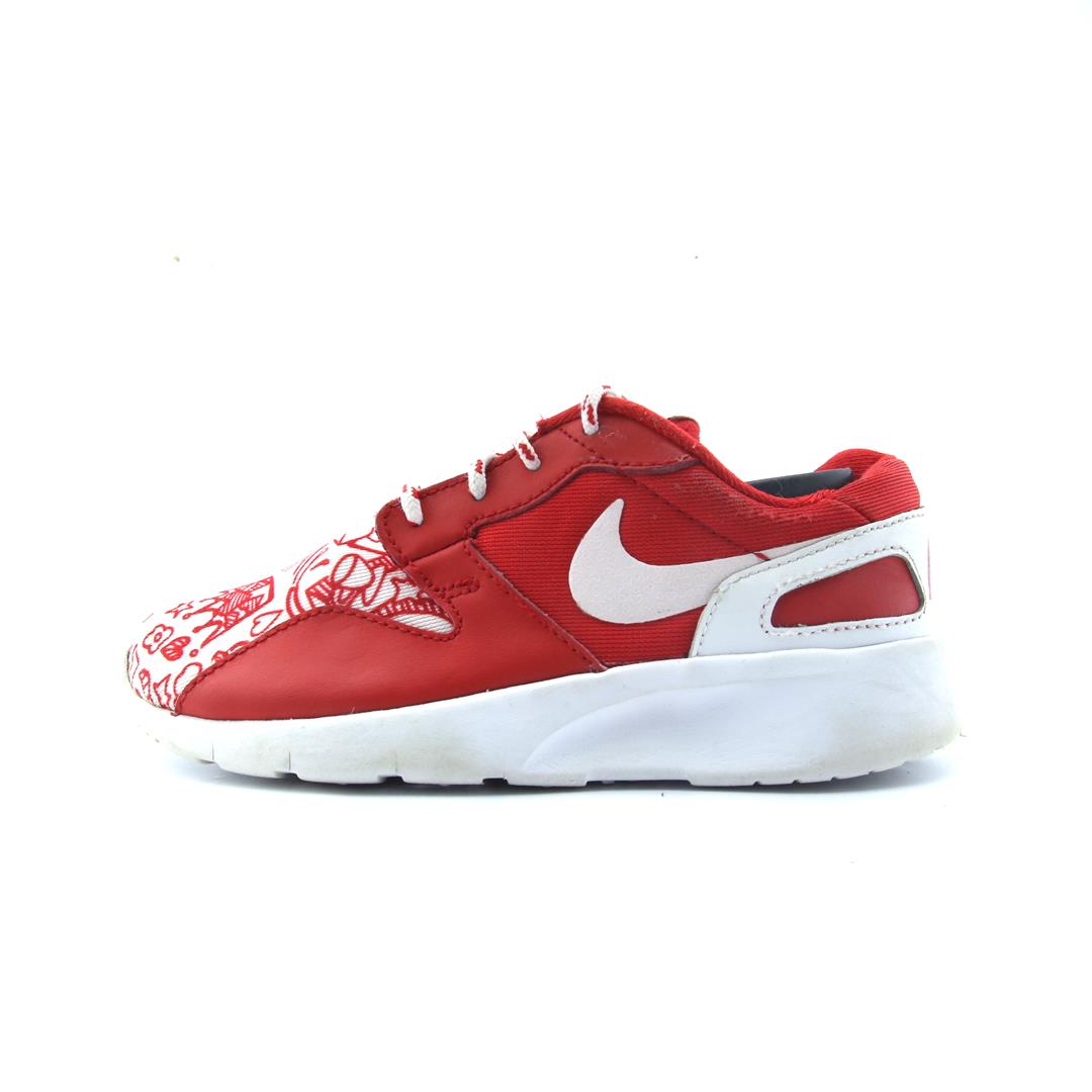 NIKE ROSHE ONE