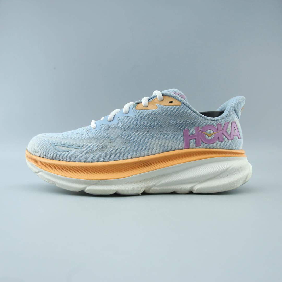 HOKA ONE ONE CLIFTON 9