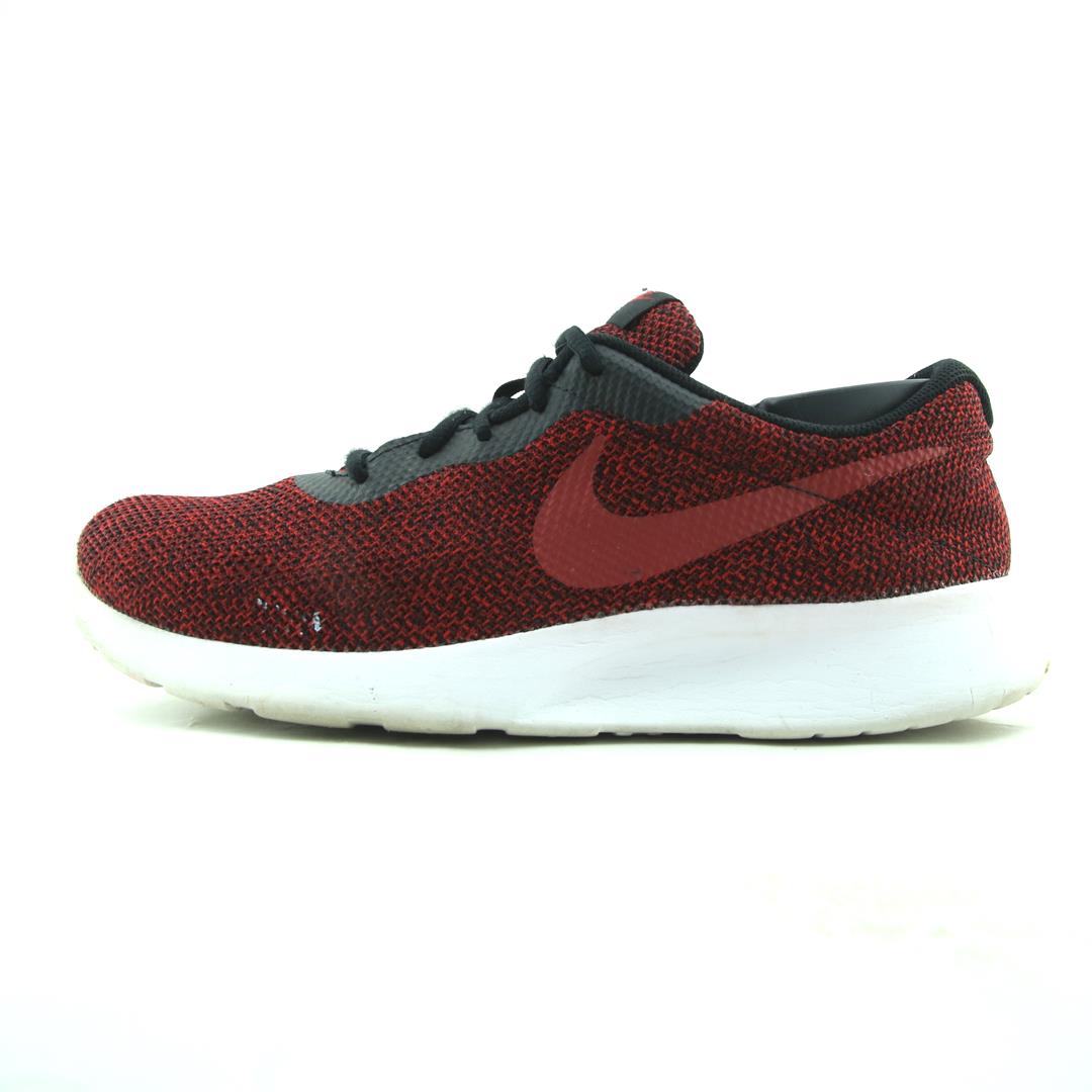 NIKE TANJUN
