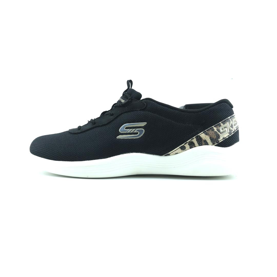SKECHERS ENVY