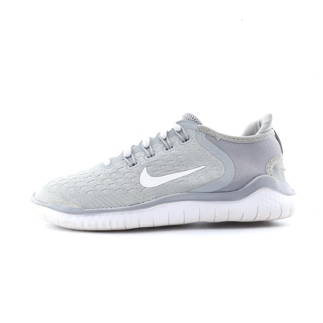 NIKE FREE RN