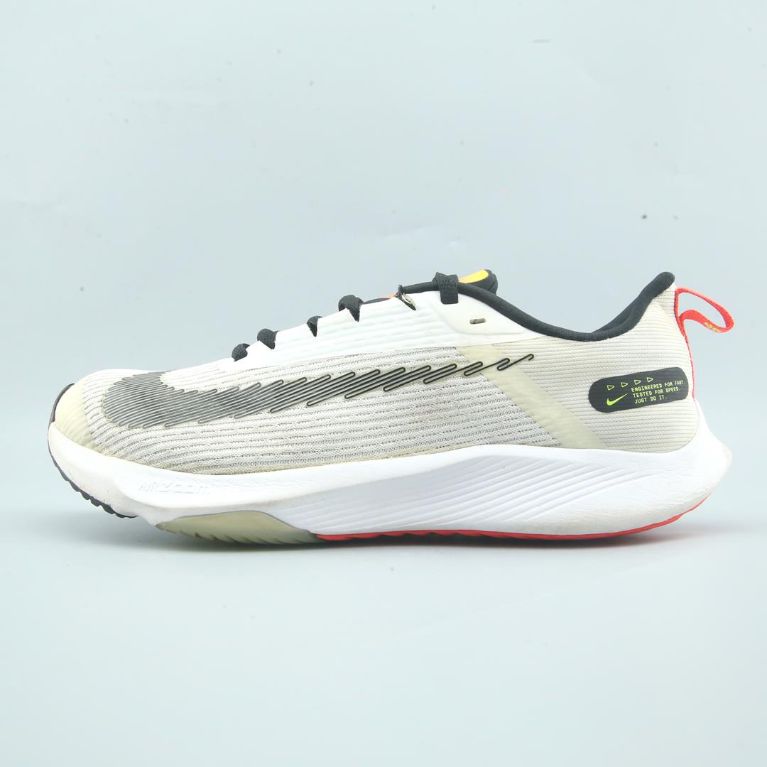 nike performance air zoom speed 2