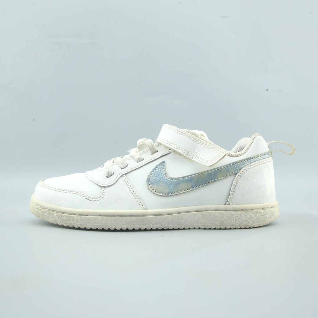 NIKE COURT BOROUGH LOW