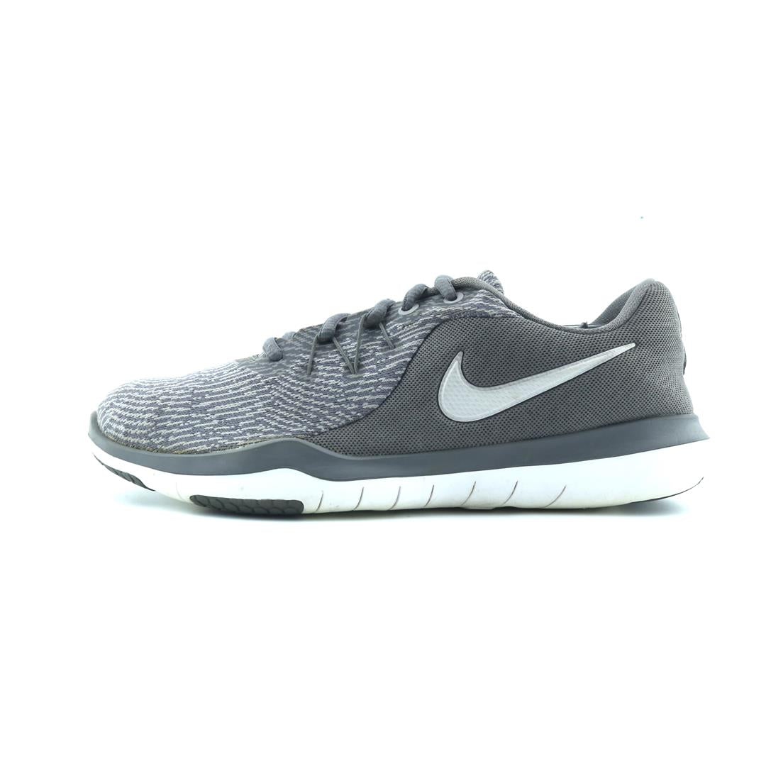 NIKE FLEX SUPREME TR6
