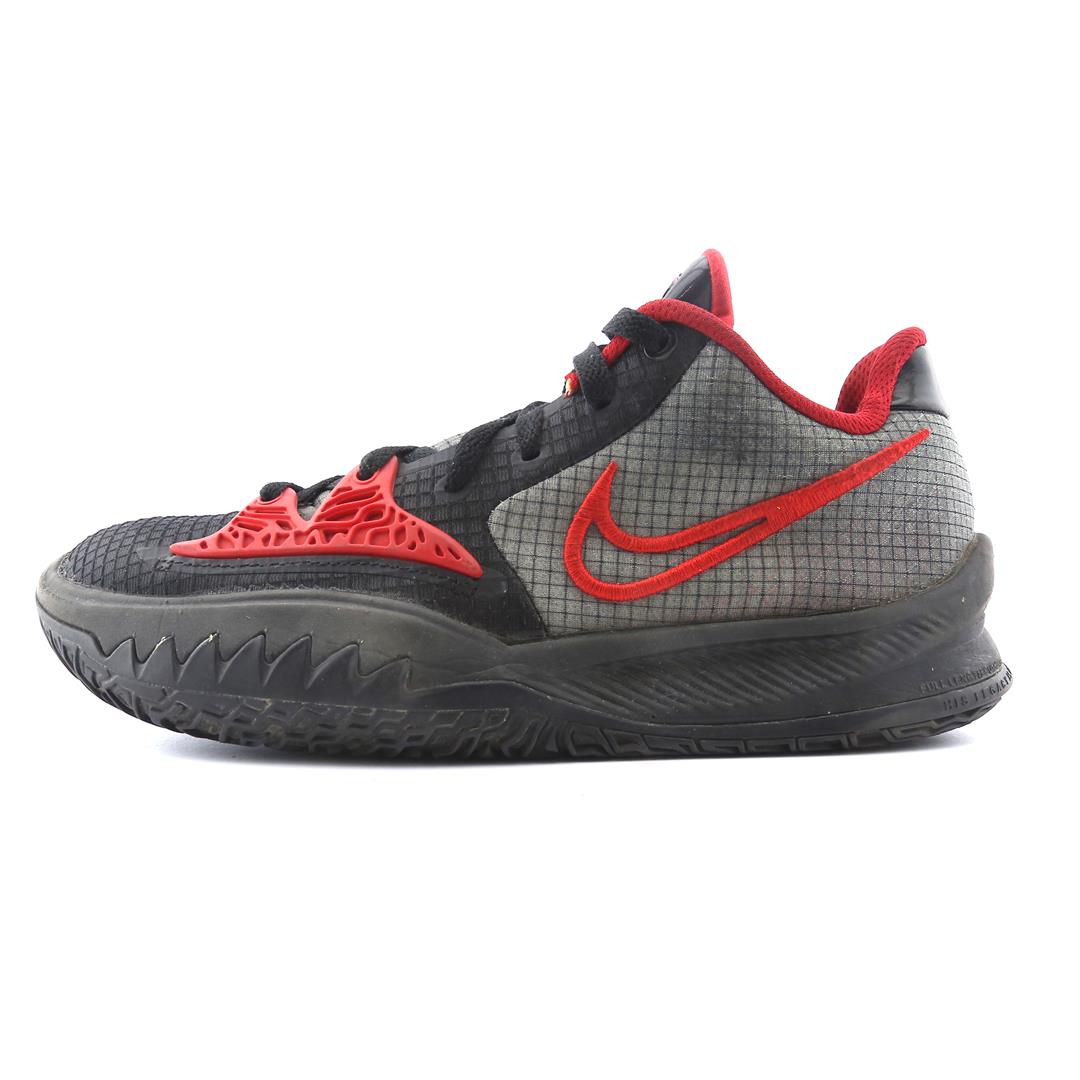 NIKE KYRIE 4 LOW