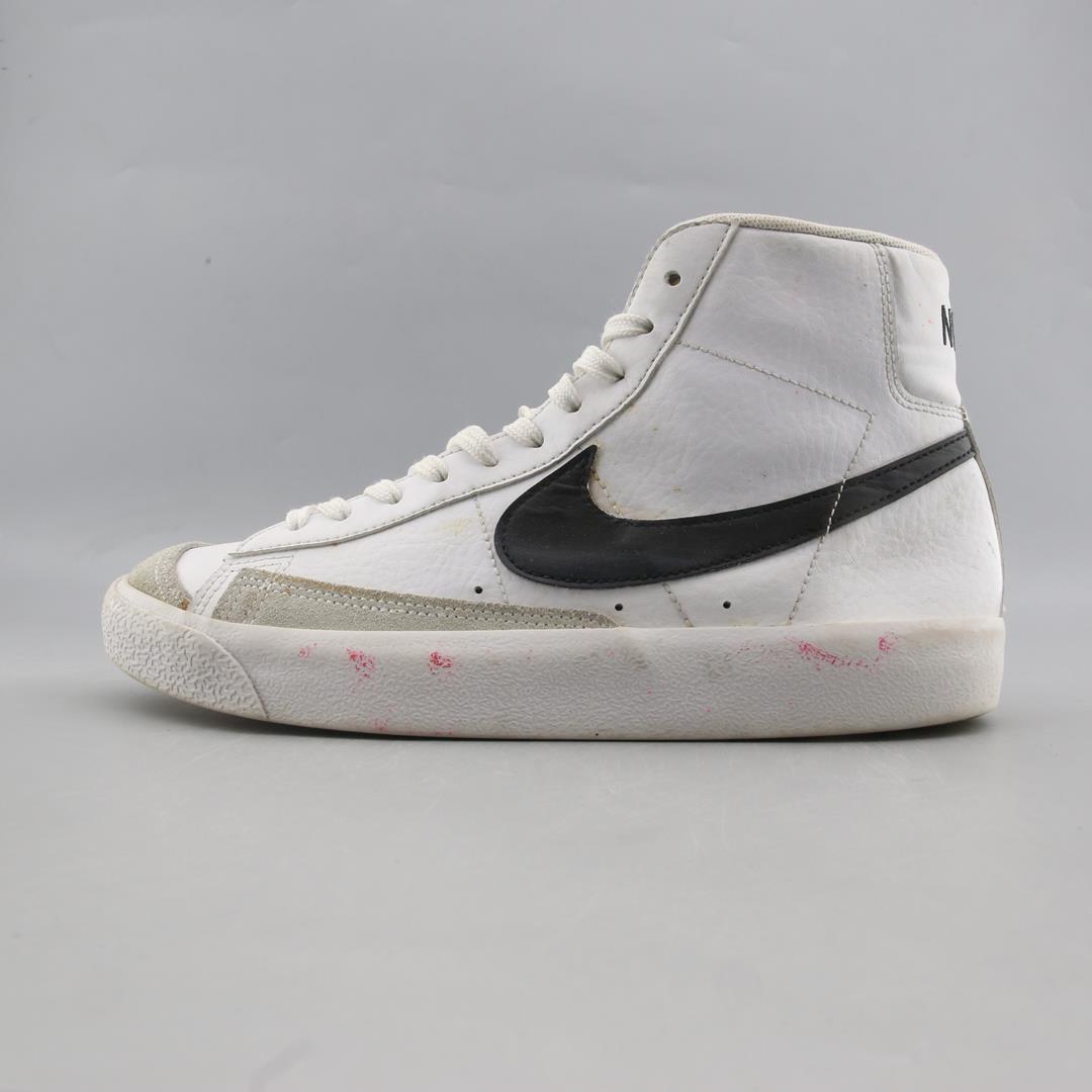NIKE BLAZER MID '77