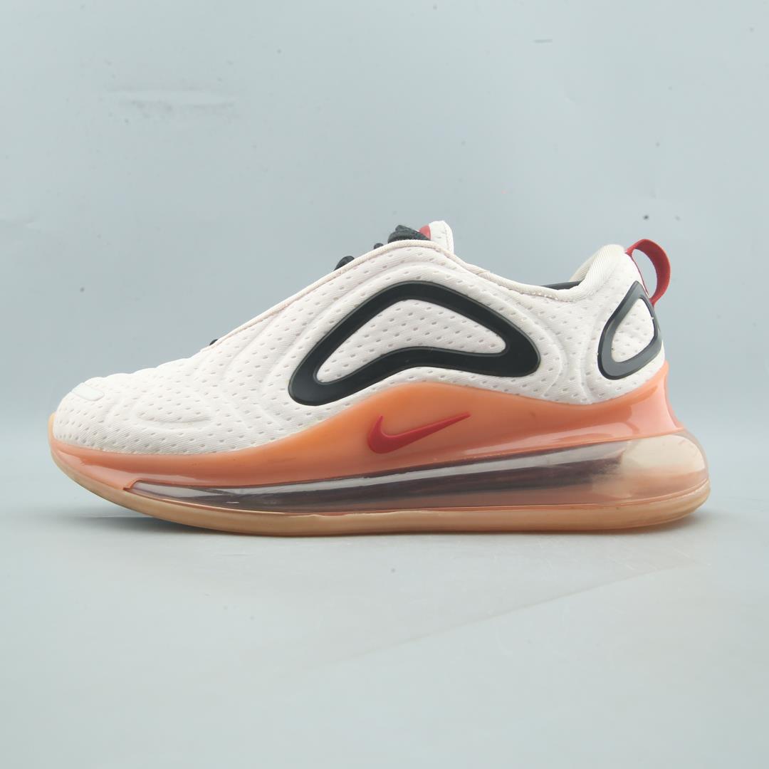 NIKE AIR MAX 720
