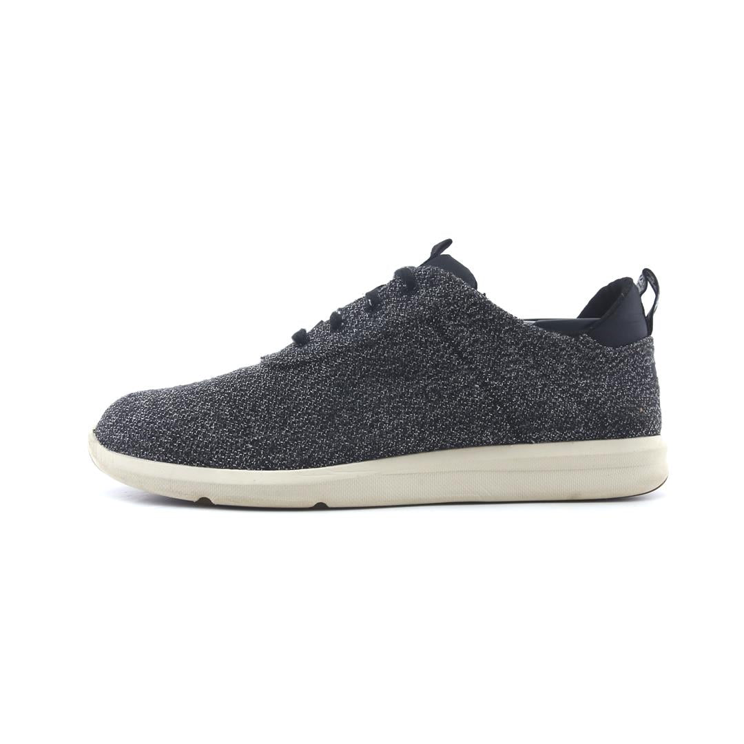 TOMS .