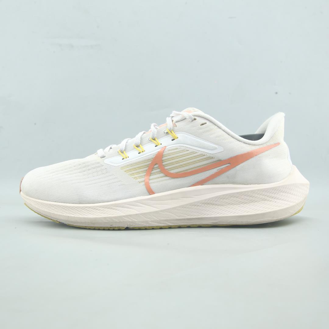 NIKE AIR ZOOM PEGASUS 39