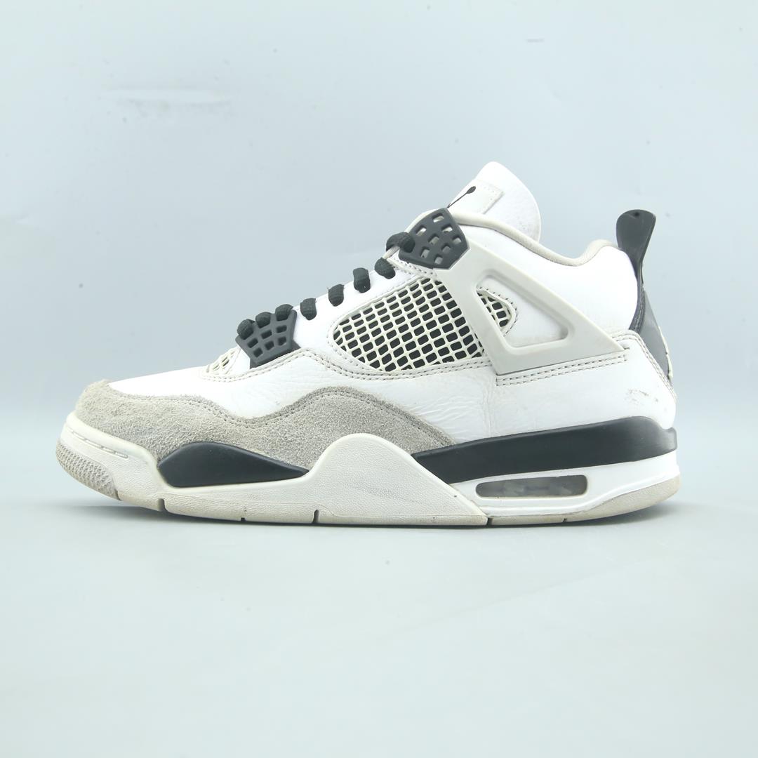 JORDAN 4 RETRO