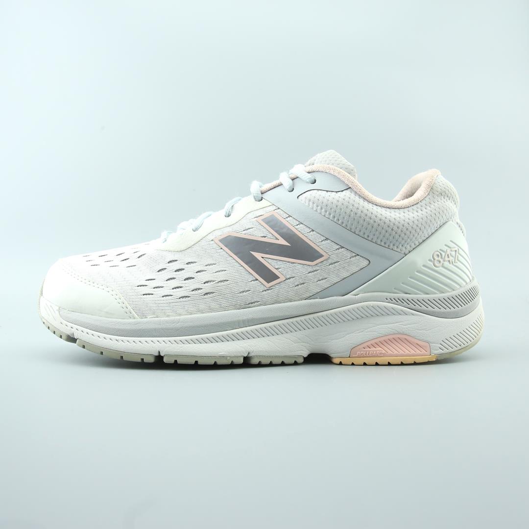 NEW BALANCE 847V4