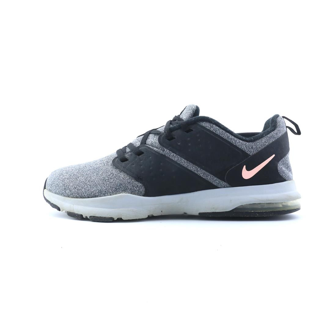 NIKE AIR BELLA TR