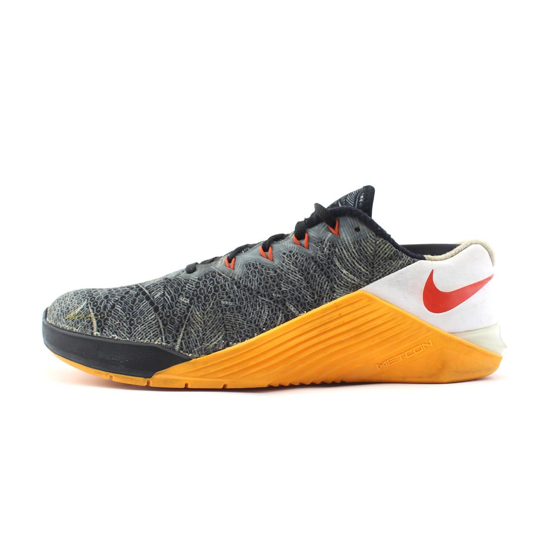 NIKE METCON 5