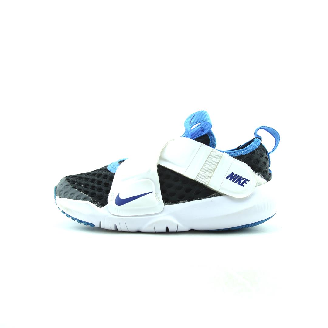 NIKE FLEX ADVANCE