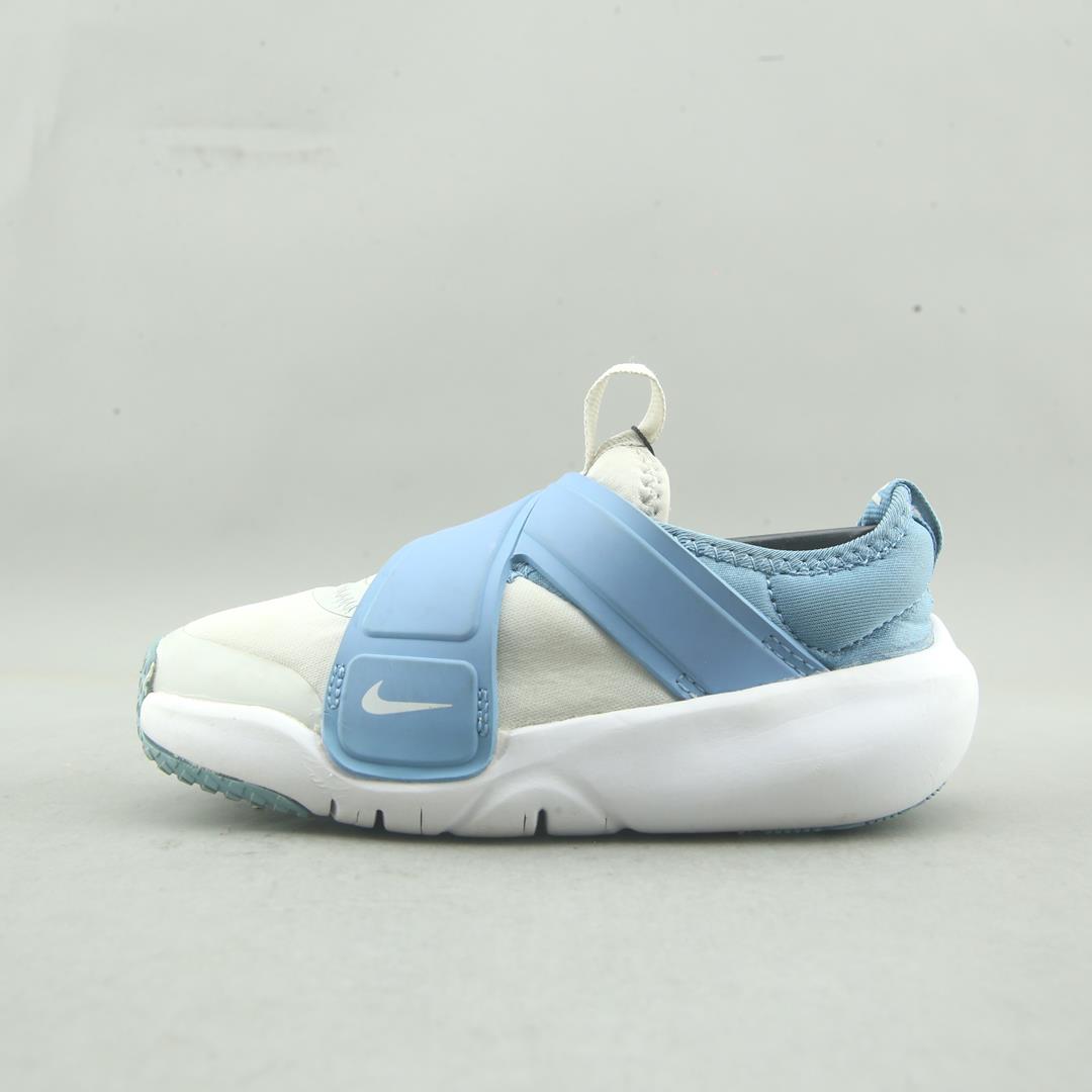 NIKE FLEX ADVANCE