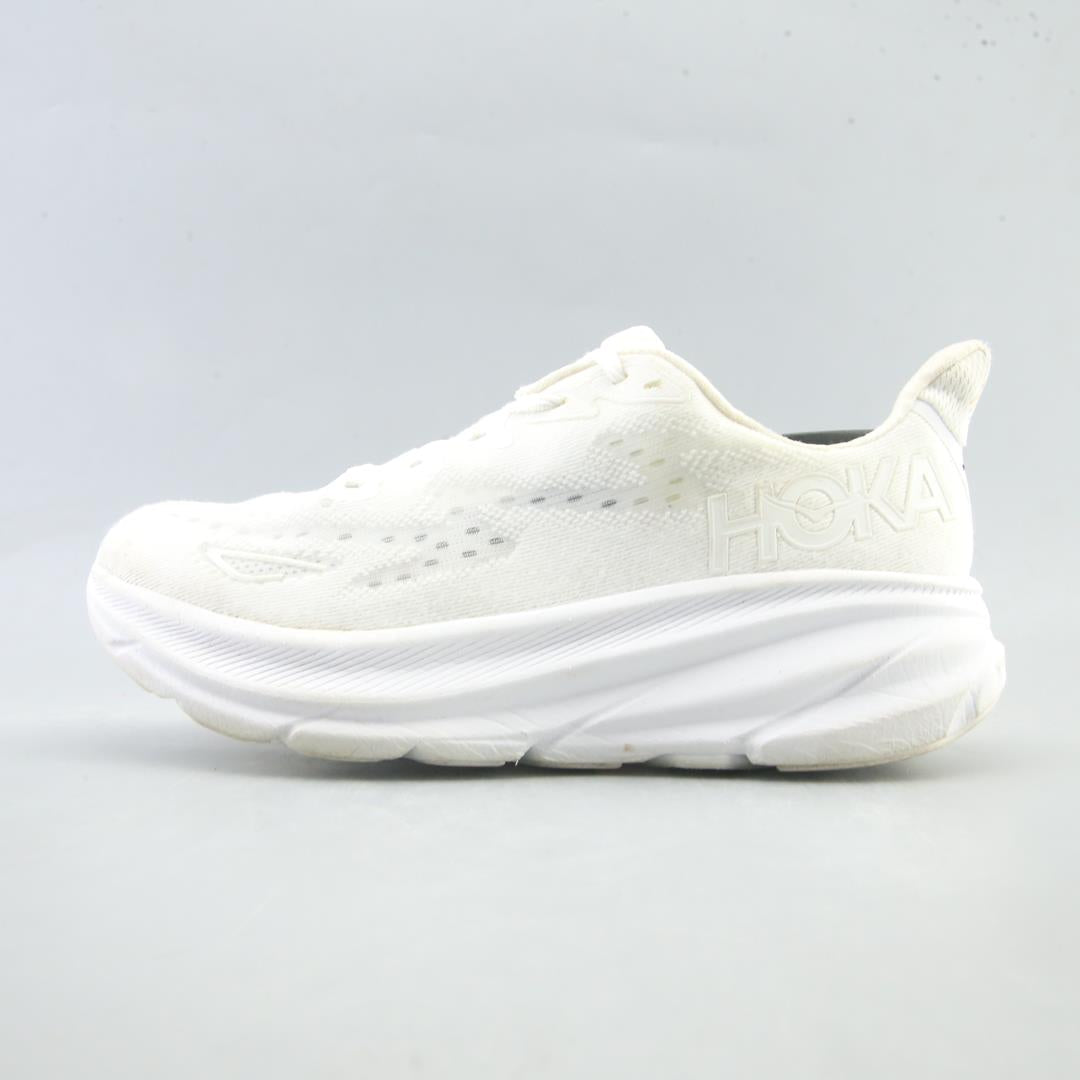 HOKA ONE ONE CLIFTON 9