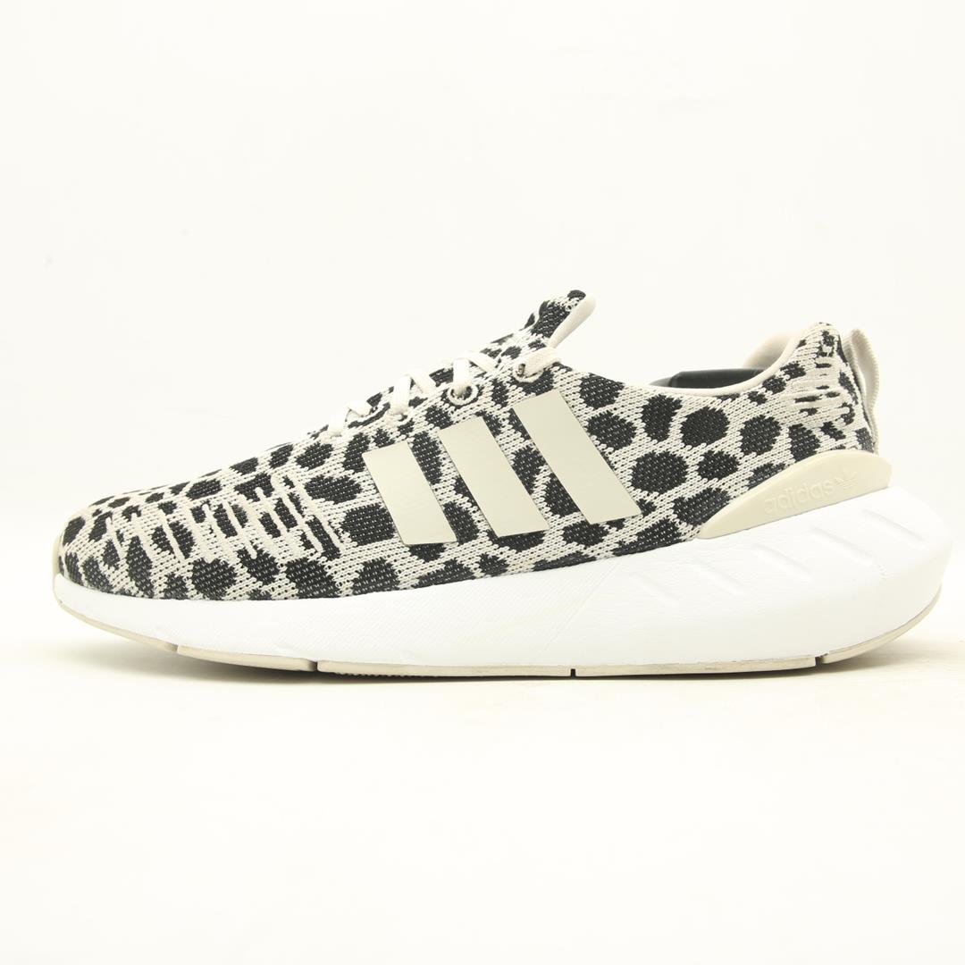 ADIDAS SWIFT RUN 22