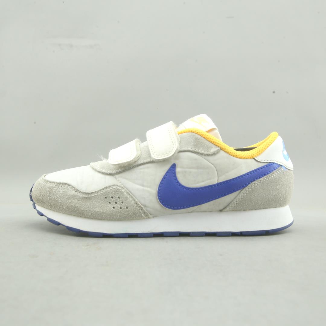NIKE MD VALIANT